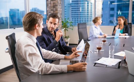 انتخاب تیم نرم‌افزاری